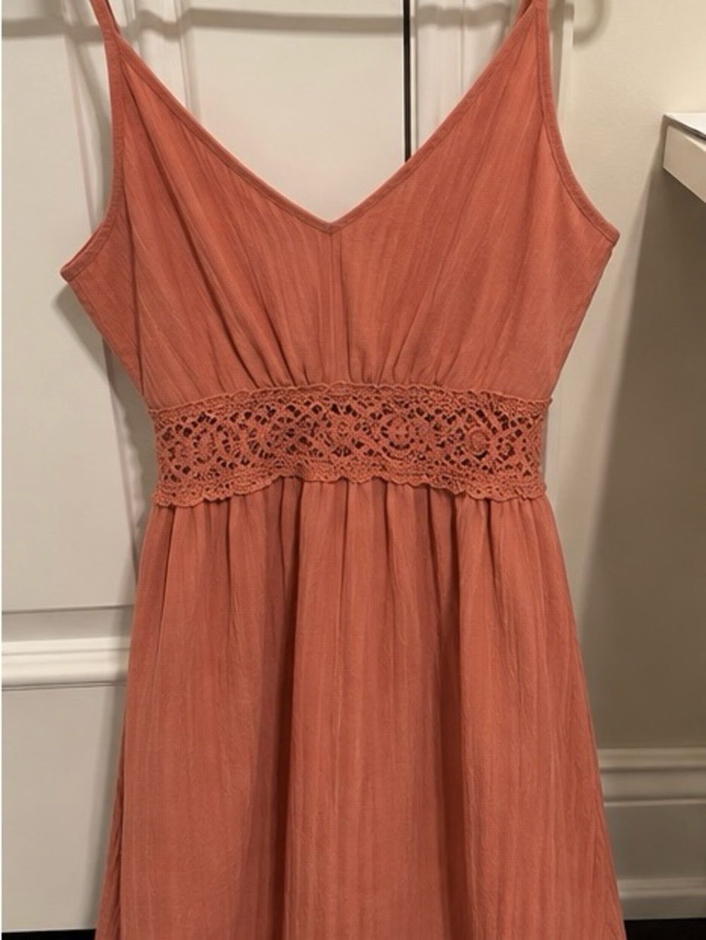 Women’s Spaghetti Strap Crochet Waist Midi Dress